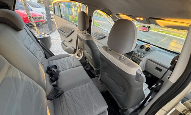 GM - Chevrolet AGILE LT 1.4 MPFI 8V FlexPower 5p 2013 Flex-7