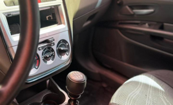 Fiat Punto  ELX 1.4 Fire Flex 8V 5p 2008 Flex-5