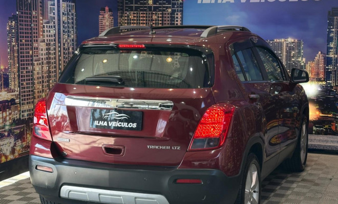 GM - Chevrolet TRACKER LTZ 1.8 16V Flex 4x2 Aut. 2014 Flex-12