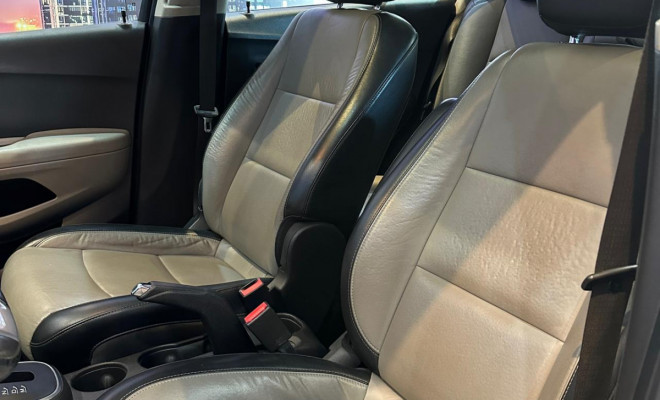 GM - Chevrolet TRACKER LTZ 1.8 16V Flex 4x2 Aut. 2014 Flex-9