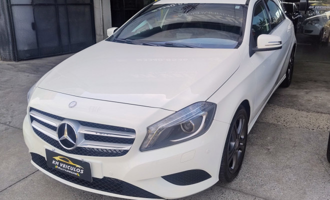 Mercedes-Benz Classe A 200 1.6 TB 16V Urban 156cv Aut. 2014 Gasolina-1
