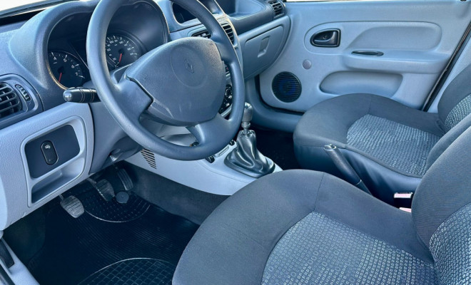 Renault Clio 1.0 Hi-Flex - 2012-7