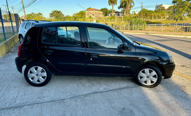 Renault Clio 1.0 Hi-Flex - 2012-1