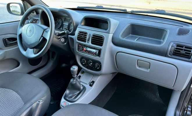 Renault Clio 1.0 Hi-Flex - 2012-5