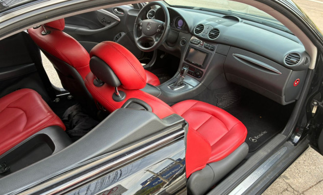 Mercedes-Benz CLK-320 Elegance 2003 Gasolina-5