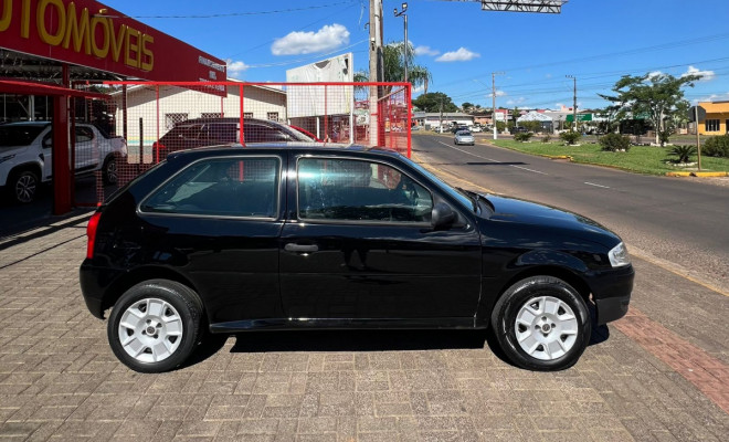 VW - VolksWagen Gol City (Trend) 1.0 Mi Total Flex 8V 2p 2013 Flex-4