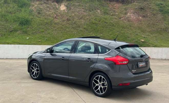 FOCUS TITANIUM 2.0 2016 | TETO SOLAR E EXCELENTE NÍVEL DE EQUIPAMENTOS.-19