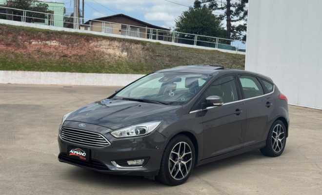 FOCUS TITANIUM 2.0 2016 | TETO SOLAR E EXCELENTE NÍVEL DE EQUIPAMENTOS.