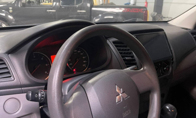 Mitsubishi L200 Triton SPO GL 2022 Diesel-3
