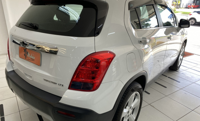 TRACKER LTZ 1.8 C/ Teto Aut 2015-4