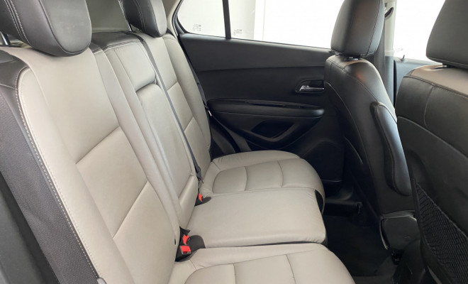 TRACKER LTZ 1.8 C/ Teto Aut 2015-11