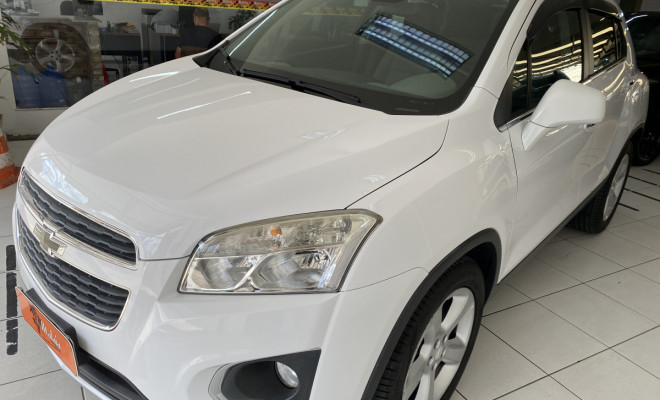 TRACKER LTZ 1.8 C/ Teto Aut 2015