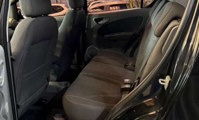 Fiat Palio 1.0/ Trofeo 1.0 Fire/ Fire Flex 4p 2014 Flex-8