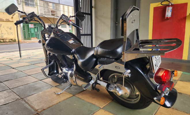 SUZUKI BOULEVARD C1500 2009 Gasolina-2