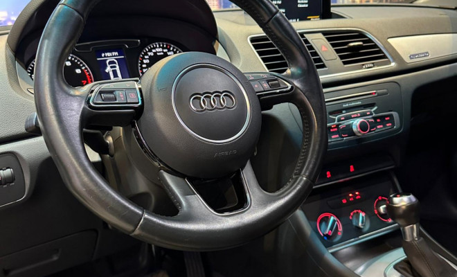 Audi Q3 2.0 TFSI Quat. 170/180cv S-tronic 5p 2016 Gasolina-3