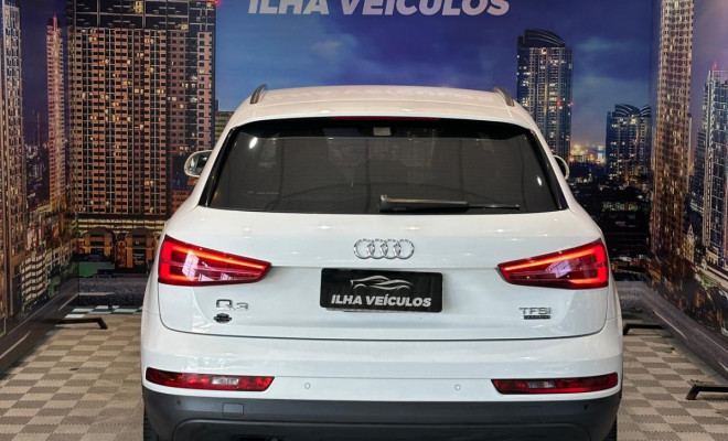 Audi Q3 2.0 TFSI Quat. 170/180cv S-tronic 5p 2016 Gasolina-16