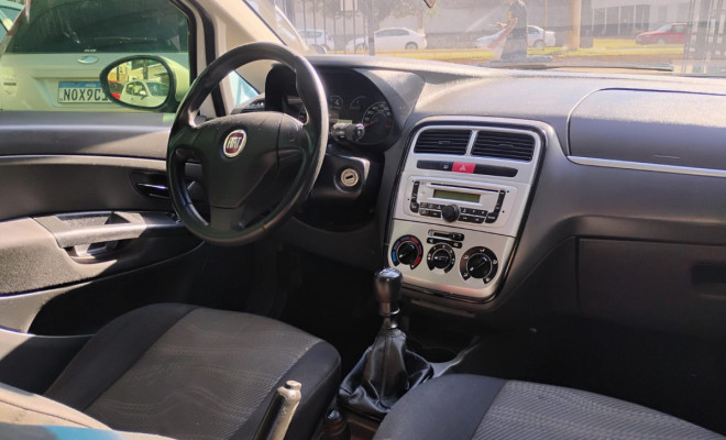 Fiat Punto  ELX 1.4 Fire Flex 8V 5p 2011 Flex-5