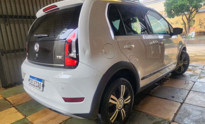 VW - VolksWagen up! cross 1.0 TSI Total Flex 12V 5p 2018 Flex-2