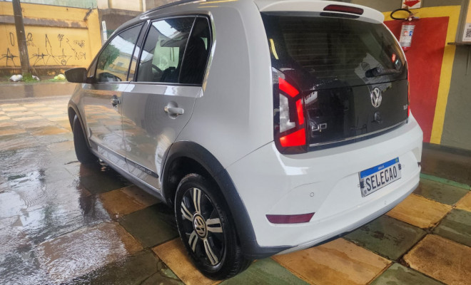 VW - VolksWagen up! cross 1.0 TSI Total Flex 12V 5p 2018 Flex-4