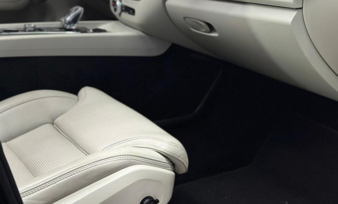 Volvo XC 60 T-8 R-DESIGN 2.0 (Híbrido) 2020 Híbrido-10