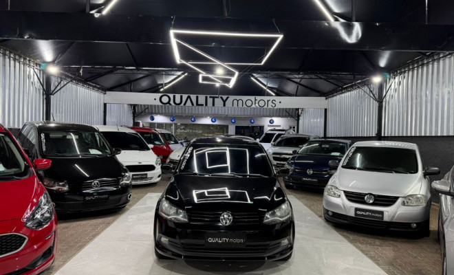 VW - VolksWagen Gol (novo) 1.0 Mi Total Flex 8V 4p 2014 Flex-0