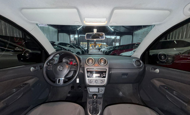 VW - VolksWagen Gol (novo) 1.0 Mi Total Flex 8V 4p 2014 Flex-5