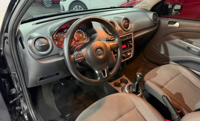 VW - VolksWagen Gol (novo) 1.0 Mi Total Flex 8V 4p 2014 Flex-6