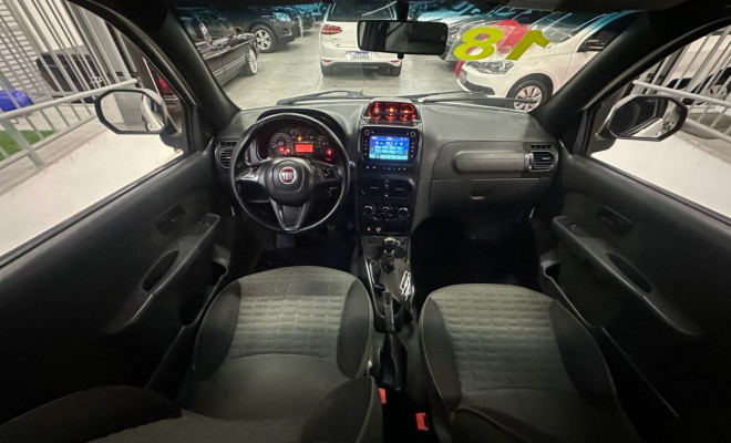 Fiat Strada Adventure1.8/ 1.8 LOCKER Flex CD 2018 Flex-5