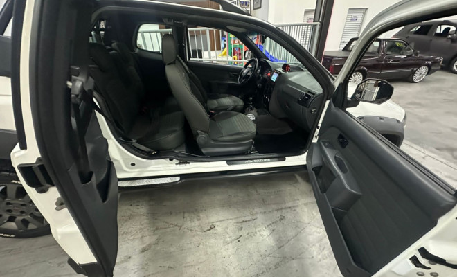 Fiat Strada Adventure1.8/ 1.8 LOCKER Flex CD 2018 Flex-7