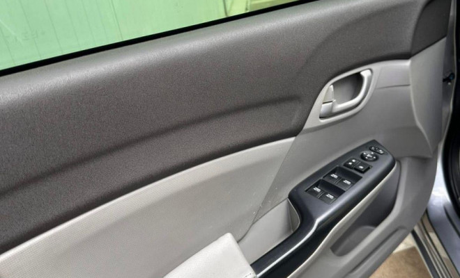 Honda Civic Sedan LXS 1.8/1.8 Flex 16V Mec. 4p 2014 Flex-6