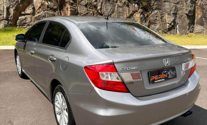 Honda Civic Sedan LXS 1.8/1.8 Flex 16V Mec. 4p 2014 Flex-4