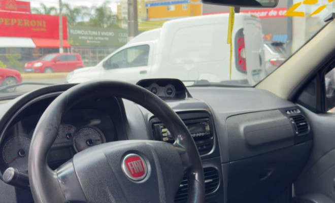 Fiat Strada Adventure1.8/ 1.8 LOCKER Flex CD 2013 Flex-4