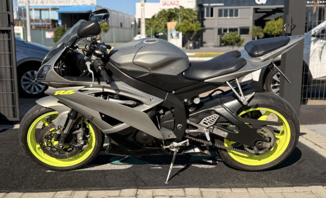 YAMAHA YZF R-6 600 2010 Gasolina-3