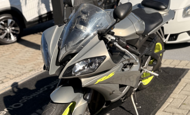 YAMAHA YZF R-6 600 2010 Gasolina-4