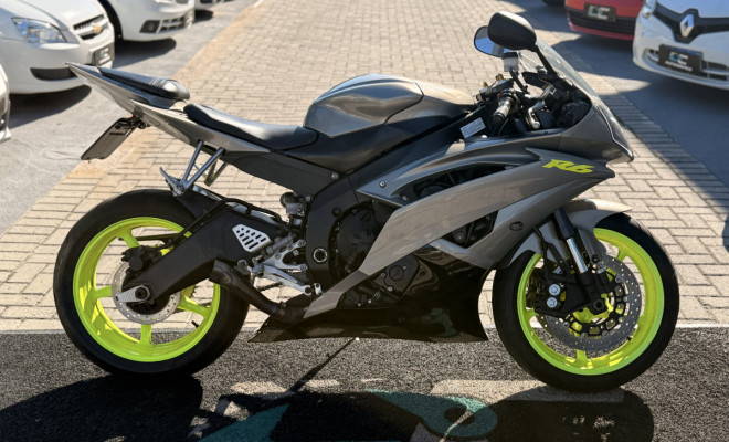 YAMAHA YZF R-6 600 2010 Gasolina