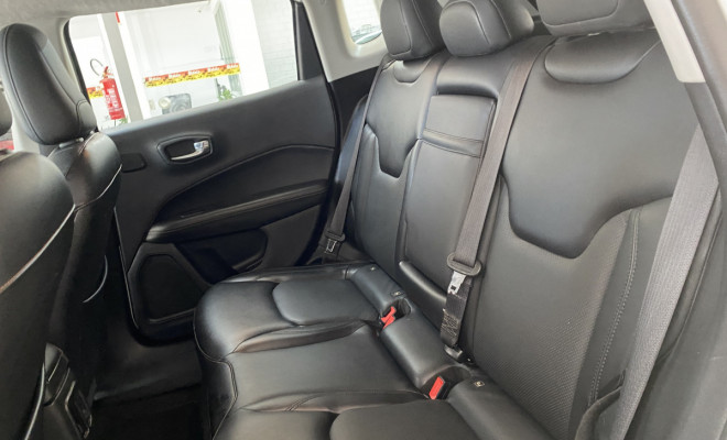 Jeep COMPASS LONGITUDE 2.0 Aut 2018-10