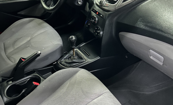 Hyundai HB20S C.Plus/C.Style 1.6 Flex 16V Mec.4p 2015 Flex-4