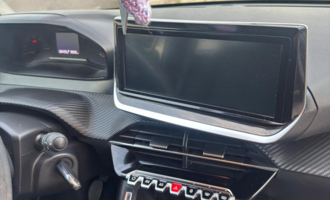 Peugeot 208 Like 1.0 Flex 6V 5p Mec. 2024 Flex-5