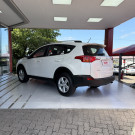 Toyota RAV4 2.0 4x4 16V Aut. 2014 Gasolina-4