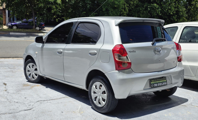 Toyota ETIOS XS  1.3 Flex 16V 5p Mec. 2013 Flex-3