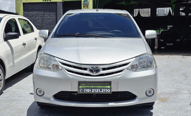 Toyota ETIOS XS  1.3 Flex 16V 5p Mec. 2013 Flex-0