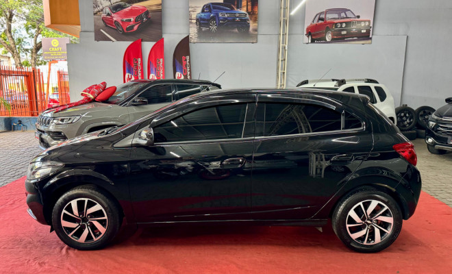 GM - Chevrolet ONIX HATCH LT 1.4 8V FlexPower 5p Mec. 2018 Flex-1