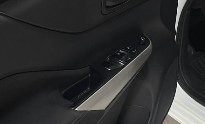 Nissan Frontier S CD 4x4 2.3 TB Diesel Mec. 2022 Diesel-8