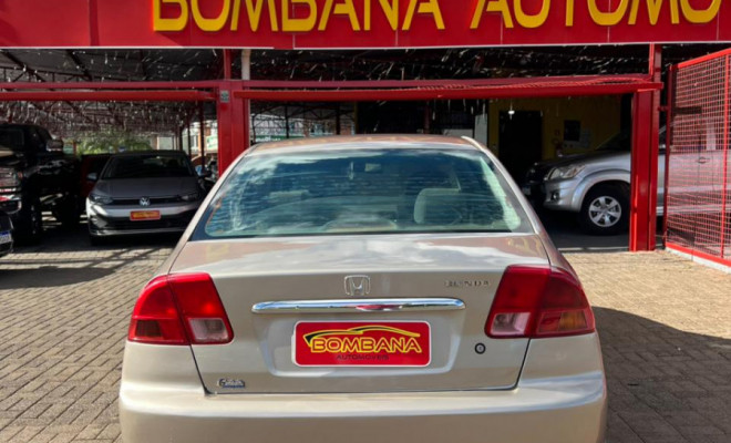 Honda Civic Sedan LX 1.7 16V 115cv Mec. 4p 2001 Gasolina-2