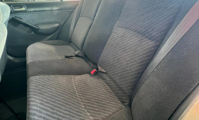 Honda Civic Sedan LX 1.7 16V 115cv Mec. 4p 2001 Gasolina-9