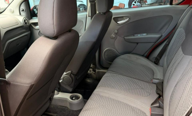 Fiat Palio ATTRA./ITÁLIA 1.4 EVO F.Flex 8V 5p 2016 Flex-4