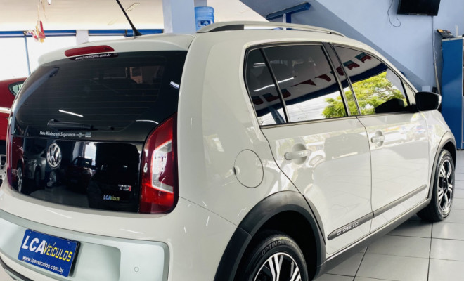 VW - VolksWagen up! cross 1.0 T. Flex 12V 5p 2015 Flex-2