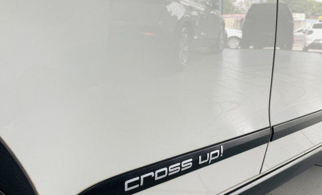 VW - VolksWagen up! cross 1.0 T. Flex 12V 5p 2015 Flex-3