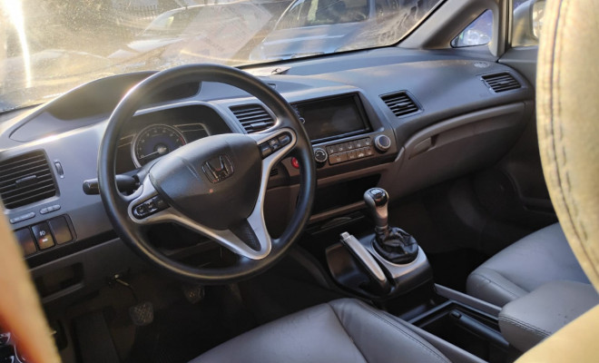 Honda Civic Sed. LXL/LXL SE 1.8 Flex 16V Mec. 2010 Flex-2