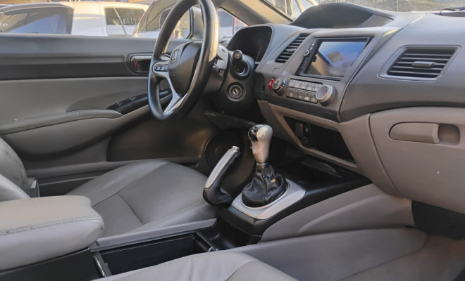 Honda Civic Sed. LXL/LXL SE 1.8 Flex 16V Mec. 2010 Flex-3